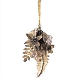 Set of Brass metal floral Christmas or ornaments